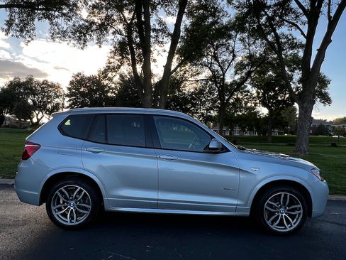Used 2017 BMW X3 xDrive28i image 16