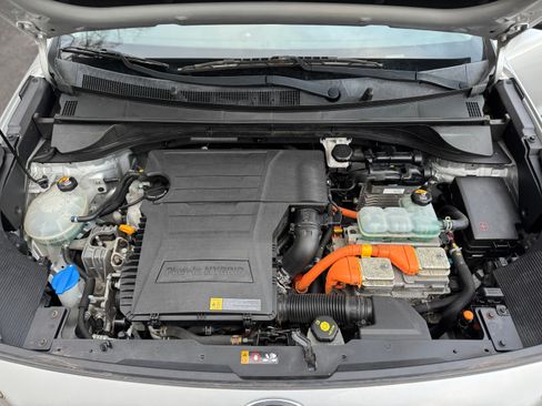 Used 2019 Kia Niro LX image 29