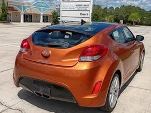 Used 2012 Hyundai Veloster image 21