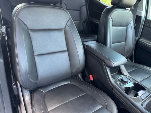 Used 2020 GMC Acadia AWD SLT w/ SLT-1 image 14