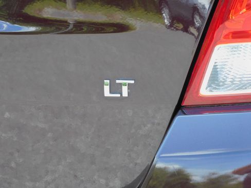 Used 2020 Chevrolet Trax FWD LT w/ 1LT image 10