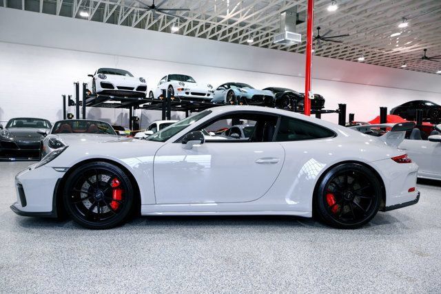 Used 2018 Porsche 911 GT3 RWD image 3