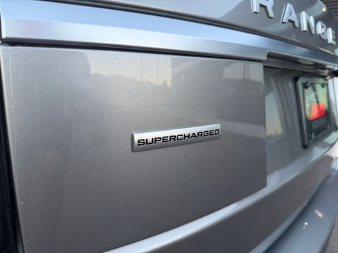 Used 2019 Land Rover Range Rover Supercharged AWD/4WD image 11