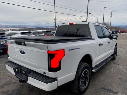 Used 2022 Ford F150 Lightning Lightning XLT image 5