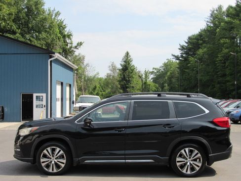 Used 2019 Subaru Ascent Limited 7-Passenger AWD/4WD image 4