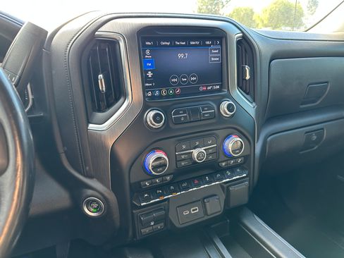 Used 2022 GMC Sierra 1500 Limited Denali image 13