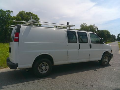 Used 2023 Chevrolet Express 2500 LS image 2