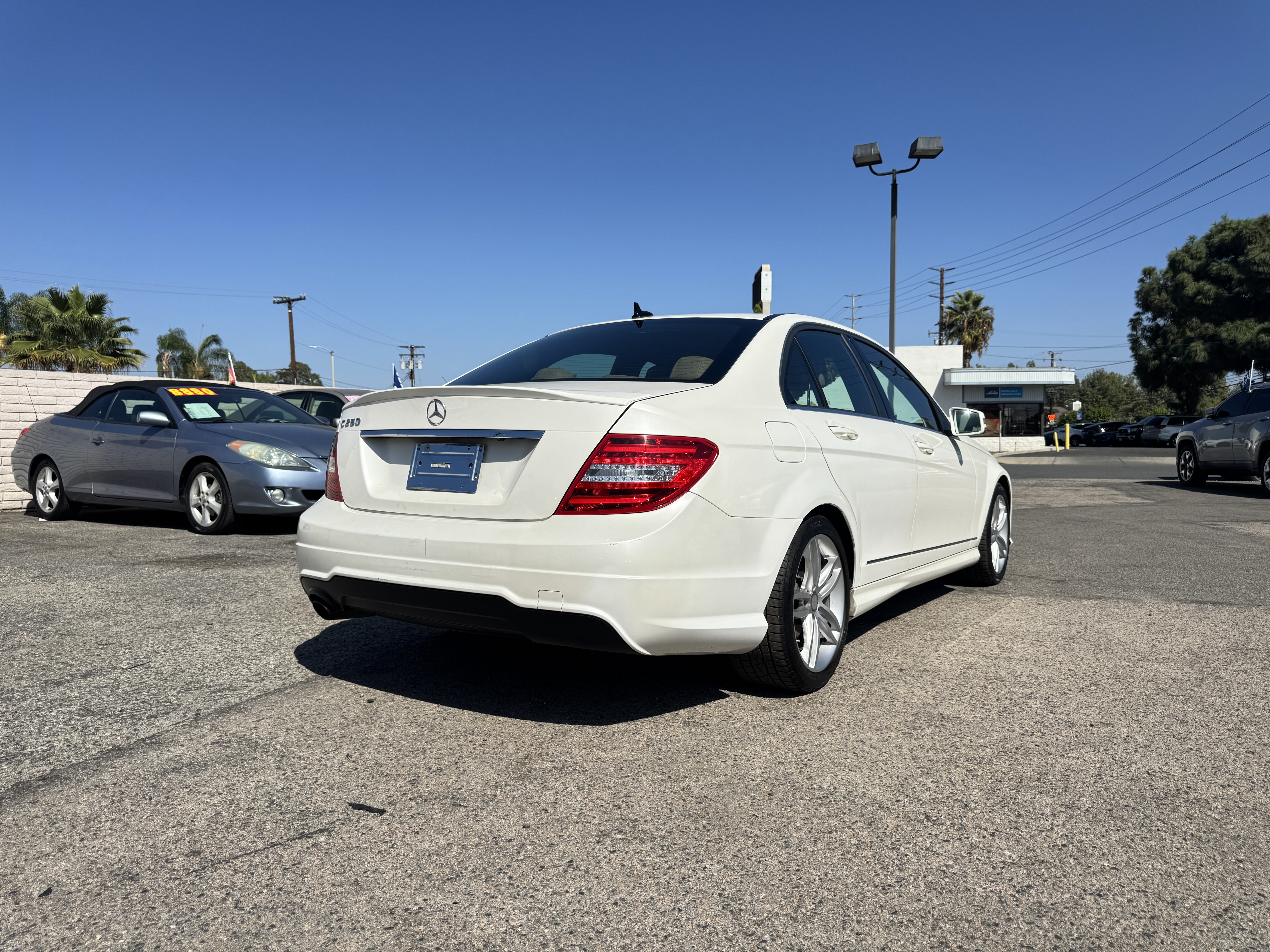 Used 2013 Mercedes-Benz C 250 Sedan image 9