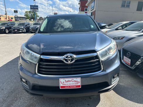 Used 2016 Toyota Highlander Limited image 2