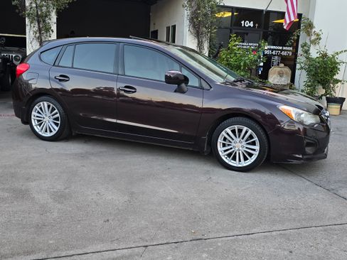 Used 2013 Subaru Impreza 2.0i Premium image 4
