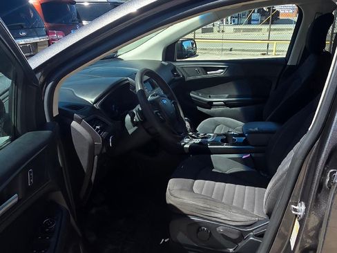 Used 2015 Ford Edge SE image 6