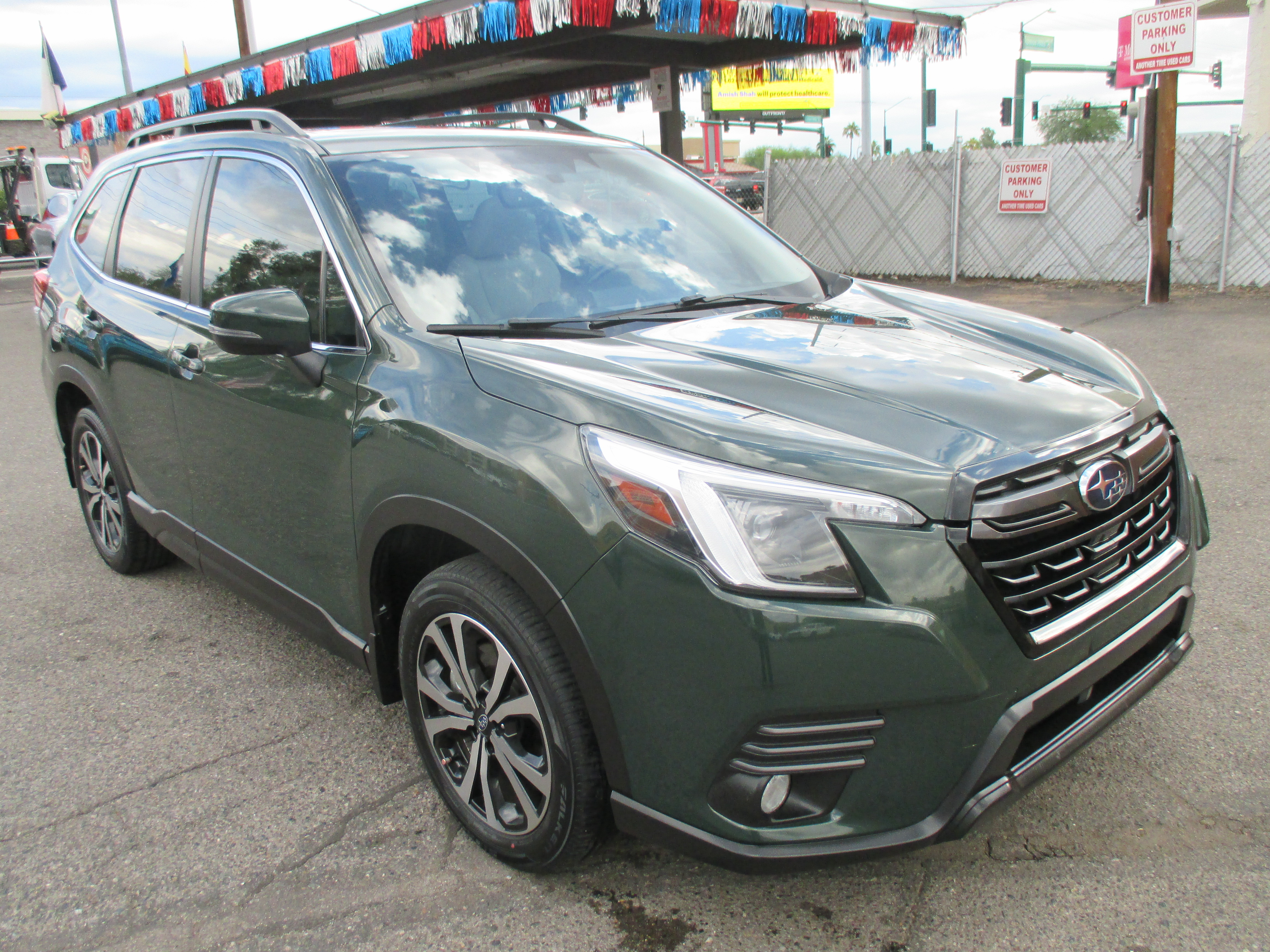 Used 2022 Subaru Forester Limited Sport Utility 4D AWD/4WD image 17