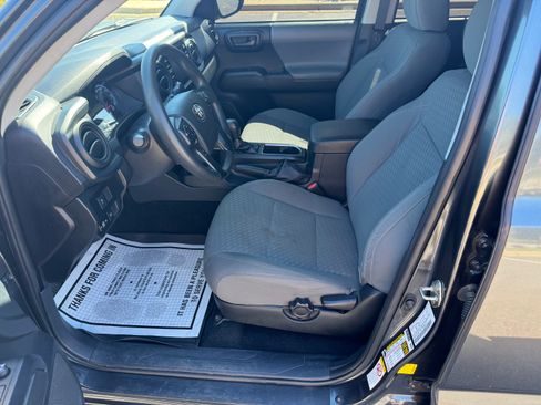 Used 2020 Toyota Tacoma SR image 8