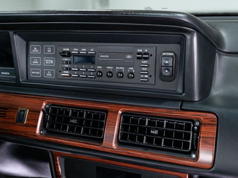 Used 1990 Lincoln Mark VII Blass image 62