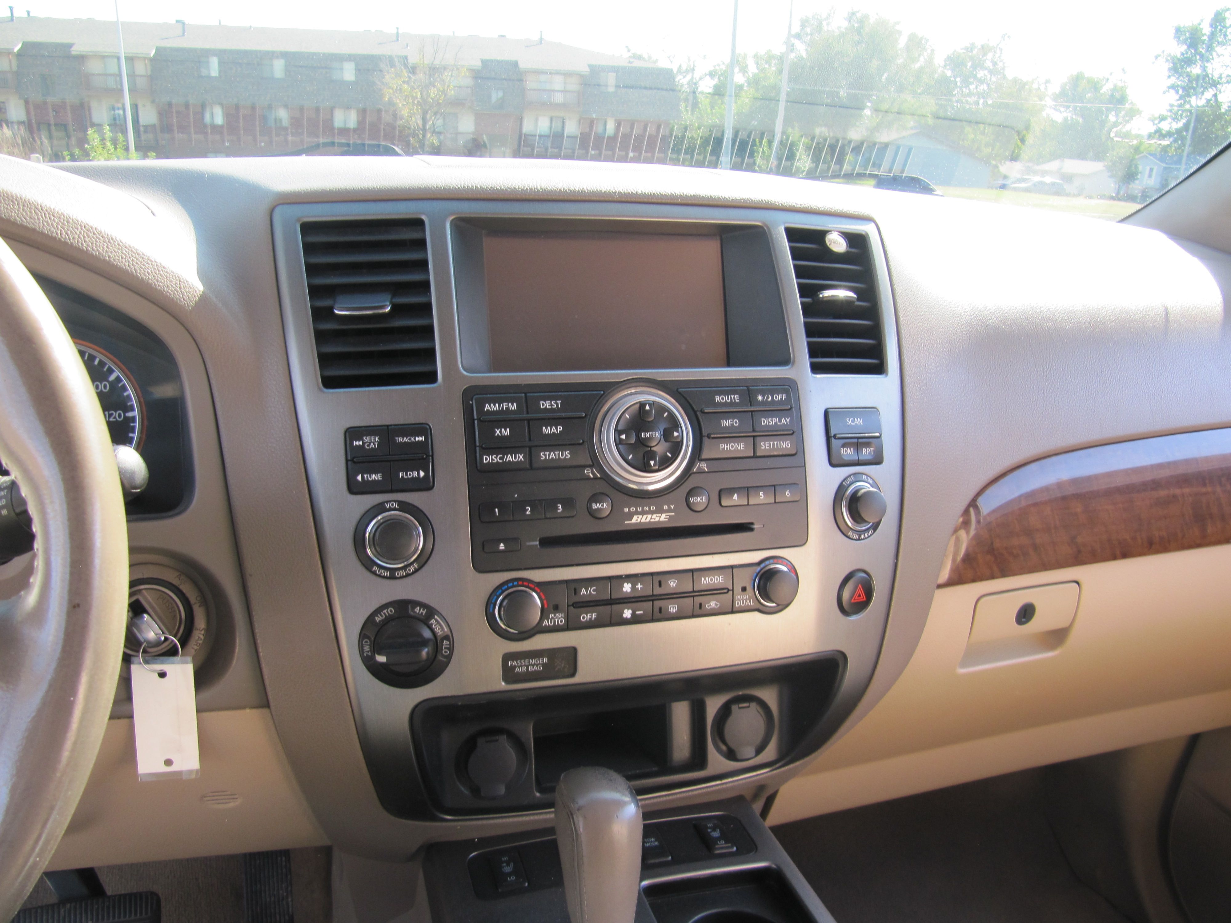 Used 2014 Nissan Armada Platinum AWD/4WD image 13