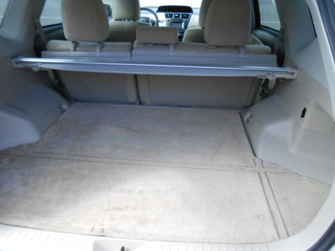 Used 2014 Toyota Prius V Two image 5