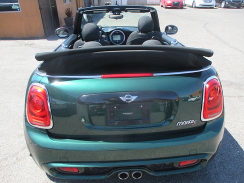 Used 2017 MINI Cooper S Convertible FWD image 21