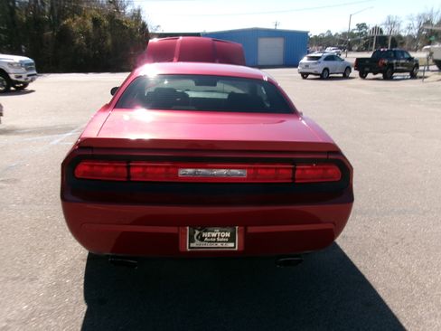 Used 2010 Dodge Challenger R/T image 15