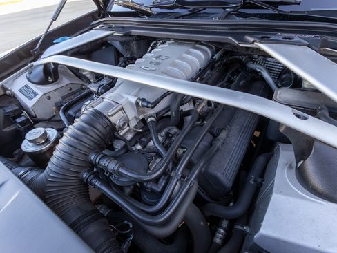 Used 2010 Aston Martin V8 Vantage image 38