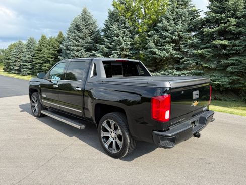 Used 2017 Chevrolet Silverado 1500 4x4 Crew Cab High Country image 4