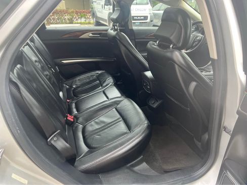 Used 2016 Lincoln MKZ Premiere Sedan 4D FWD image 17