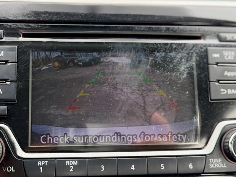 Used 2016 Nissan Sentra SV image 22