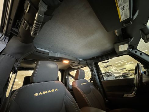 Used 2014 Jeep Wrangler Sahara image 14