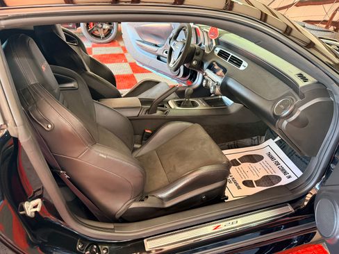 Used 2015 Chevrolet Camaro Z/28 image 18