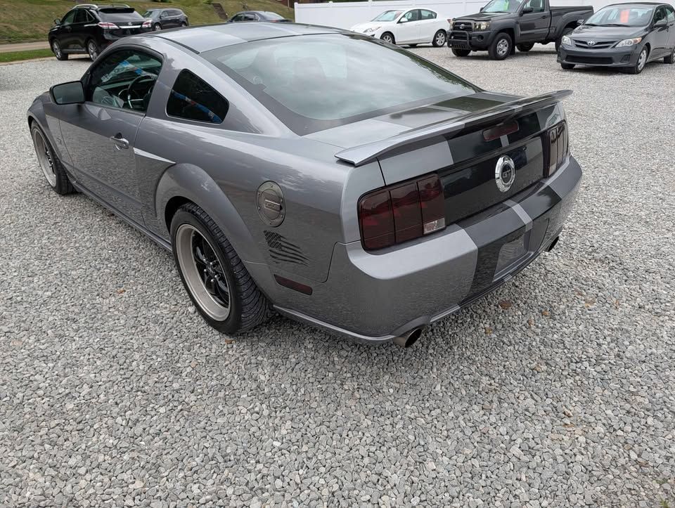 Used 2006 Ford Mustang GT Coupe RWD image 6