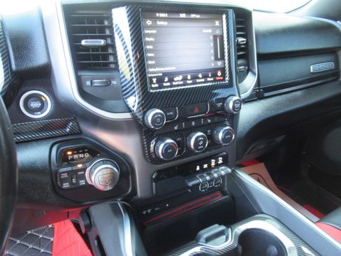 Used 2019 RAM 1500 Big Horn image 16