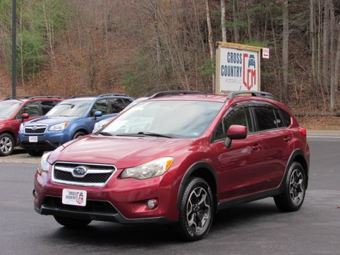 Used 2014 Subaru XV Crosstrek 2.0i Limited image 1
