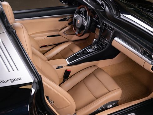 Used 2015 Porsche 911 Targa 4S image 75