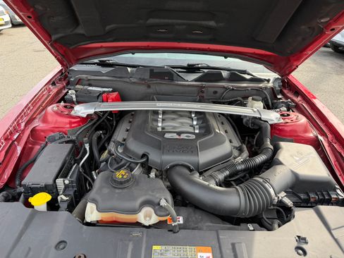 Used 2013 Ford Mustang GT Premium image 21