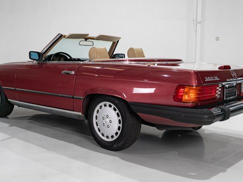 Used 1989 Mercedes-Benz 560 SL image 12