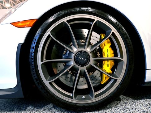 Used 2016 Porsche 911 GT3 image 33