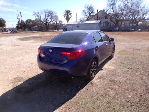 Used 2017 Toyota Corolla SE image 3