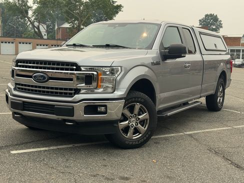 Used 2020 Ford F150 4x4 SuperCab XLT image 1
