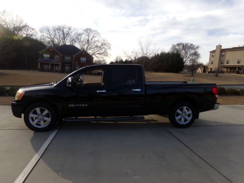 Used 2008 Nissan Titan LE image 2