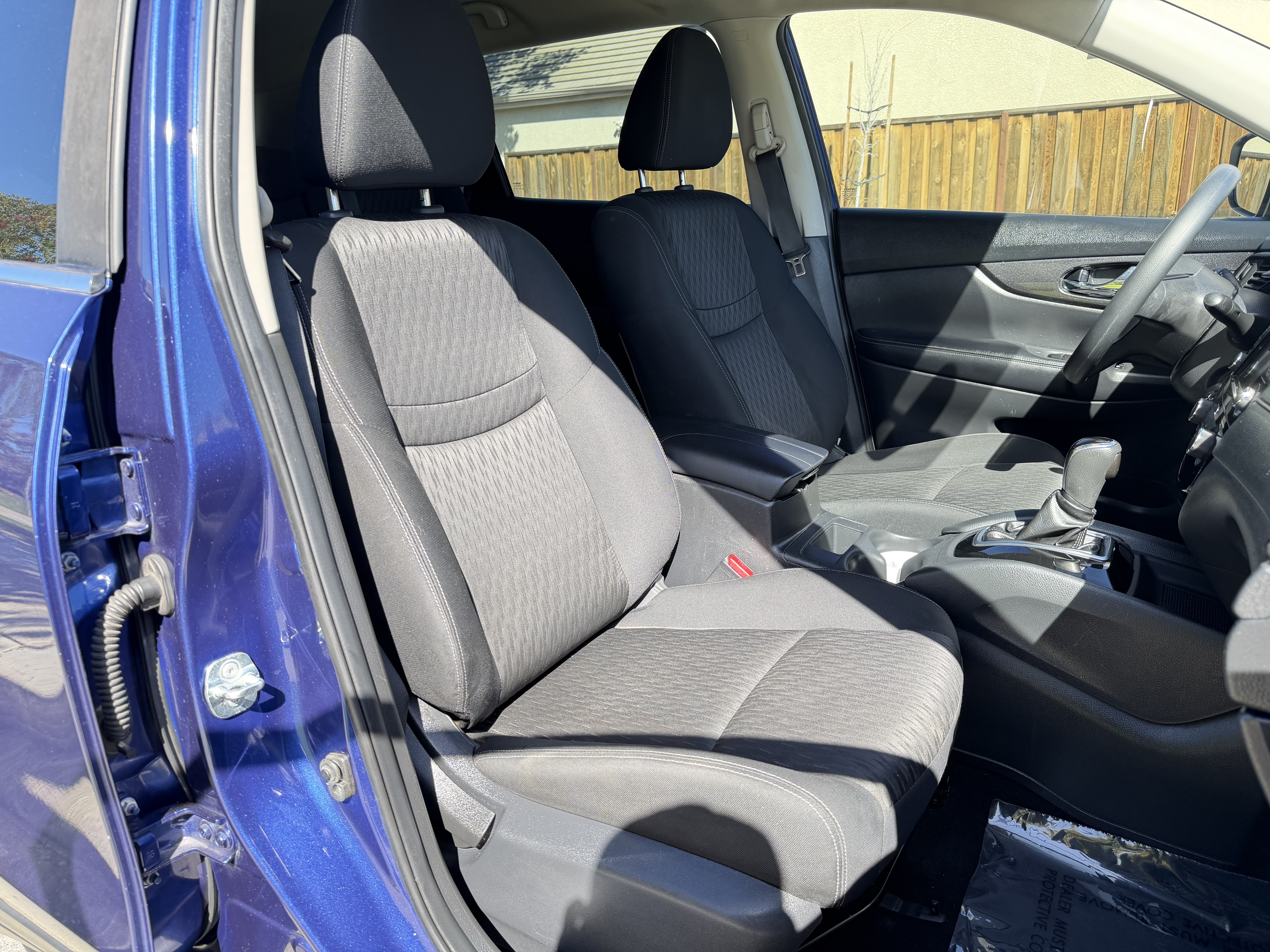 Used 2018 Nissan Rogue FWD image 4