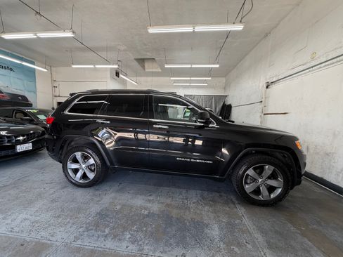 Used 2014 Jeep Grand Cherokee 4WD Limited image 10