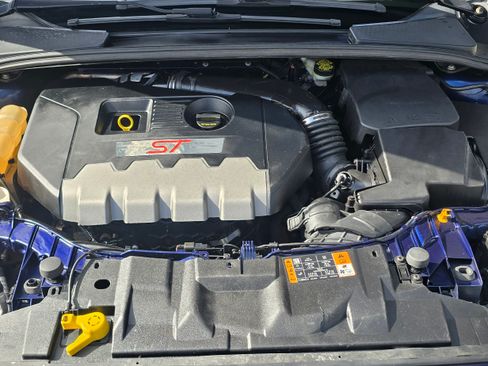 Used 2017 Ford Focus ST image 30