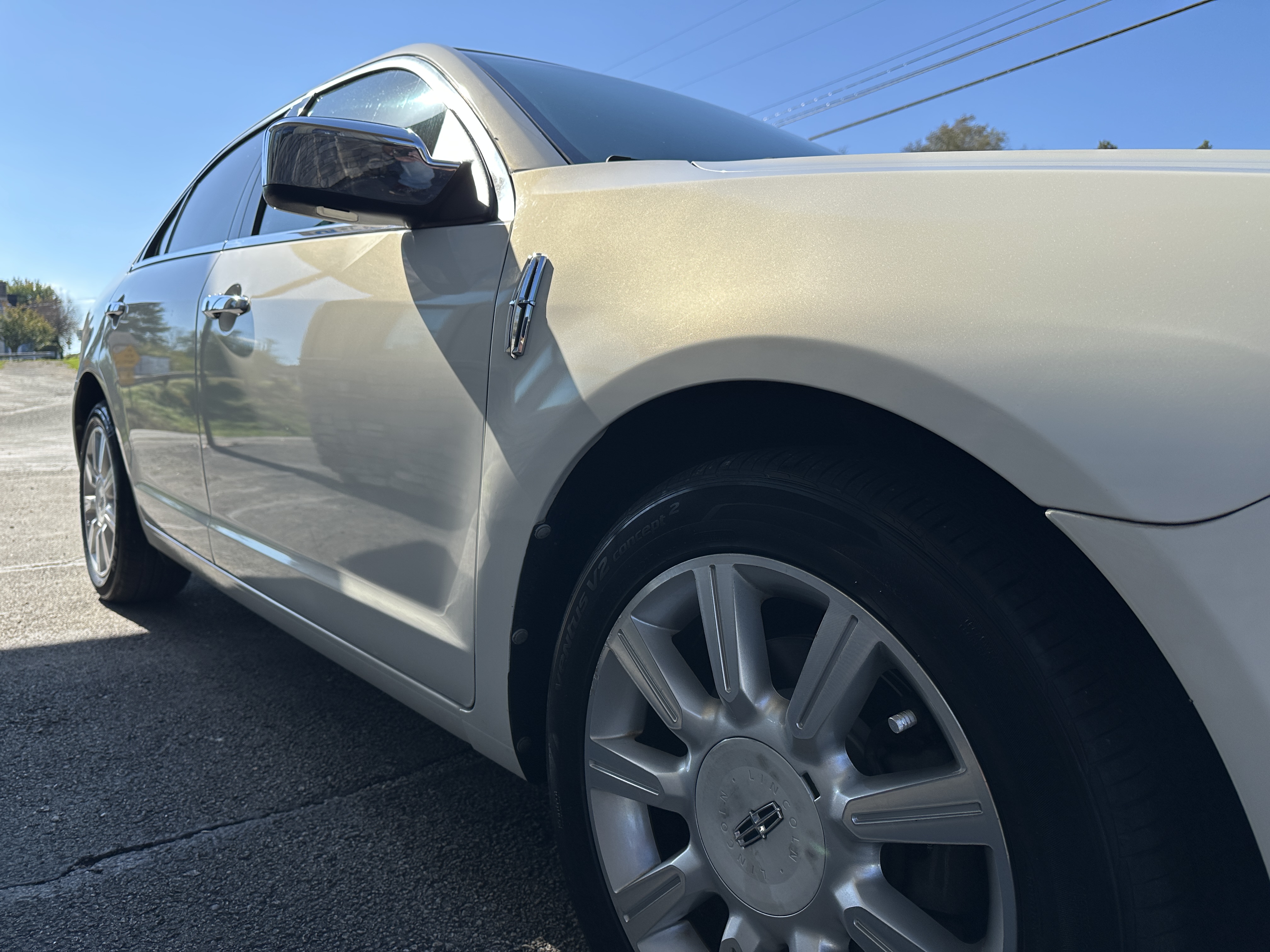 Used 2012 Lincoln MKZ UNAVAIL FWD image 10