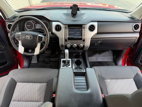 Used 2017 Toyota Tundra SR5 image 28