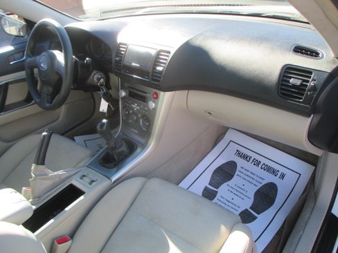 Used 2007 Subaru Outback 2.5i Premium image 3