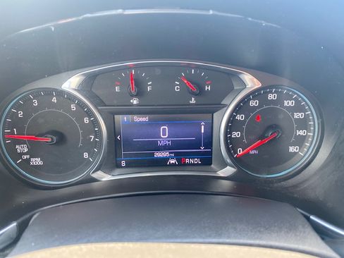 Used 2020 Chevrolet Equinox FWD LT w/ 1LT image 12