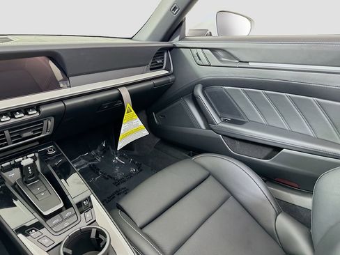 New 2026 Porsche 911 Carrera 4S image 26