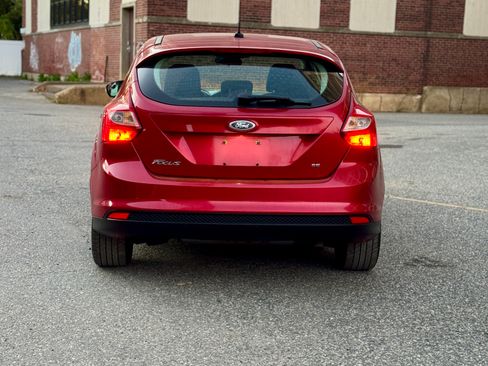 Used 2012 Ford Focus SE image 4