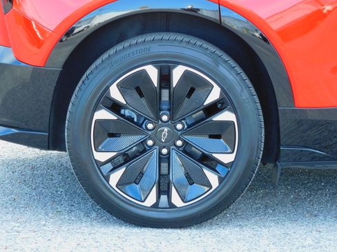 Used 2024 Chevrolet Blazer EV RS image 33