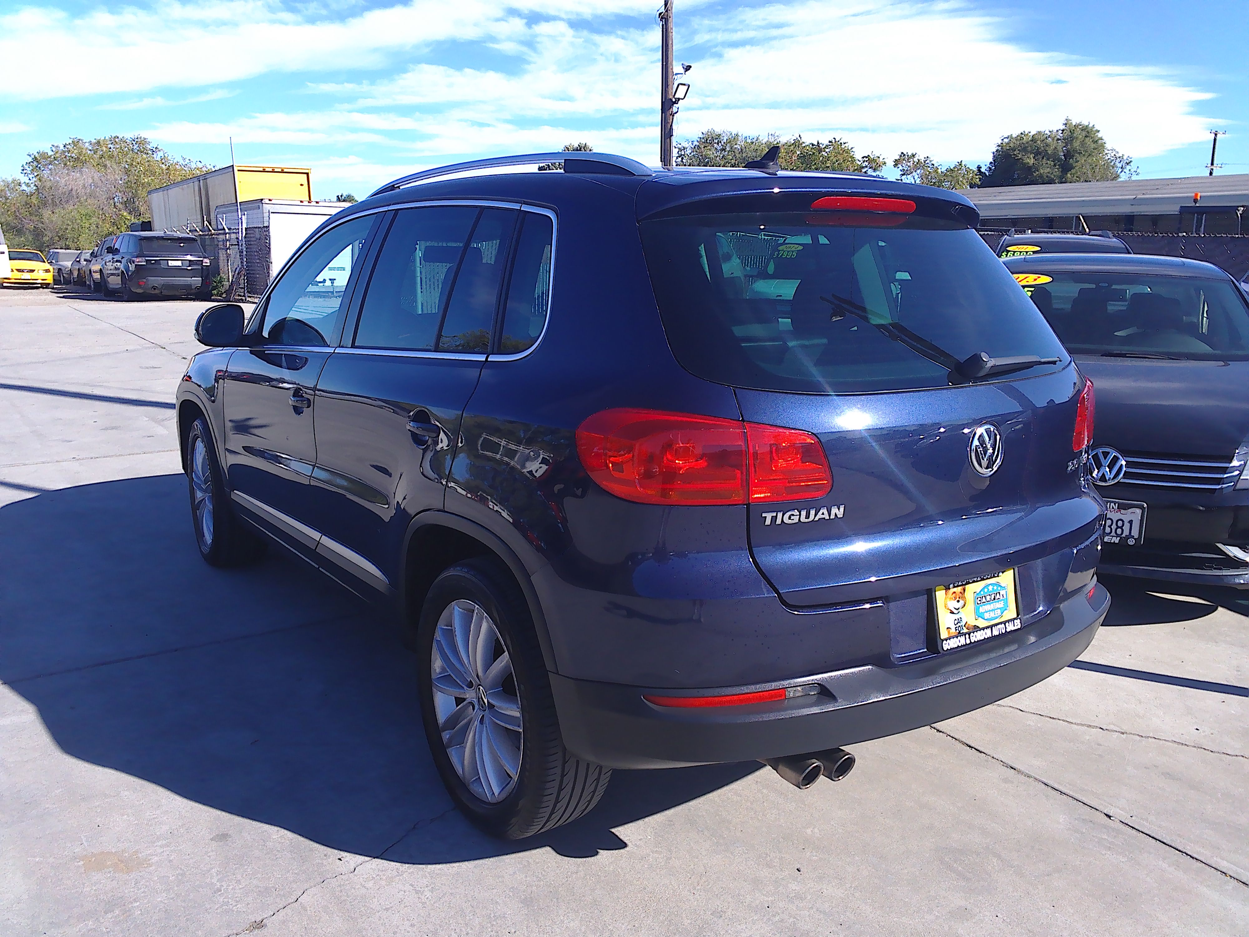 Used 2013 Volkswagen Tiguan 2.0T S Sport Utility 4D FWD image 3