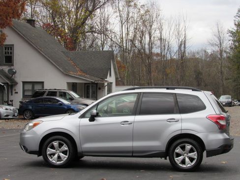 Used 2014 Subaru Forester 2.5i Premium image 6